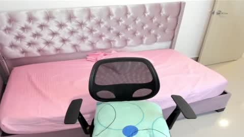 Snapshot of zammcito_ chatting on 01-10-25, 02:35 zamm online show from 01-10-25, 02:35