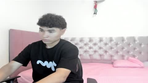 Snapshot of zammcito_ chatting on 01-15-25, 12:19 zamm online show from 01-15-25, 12:19