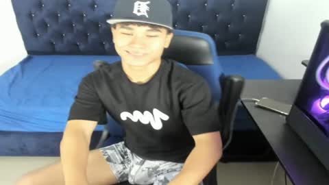 Snapshot of zammcito_ chatting on 01-15-25, 04:15 zamm online show from 01-15-25, 04:15