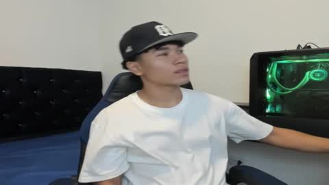 Snapshot of zammcito_ chatting on 01-19-25, 02:36 zamm online show from 01-19-25, 02:36