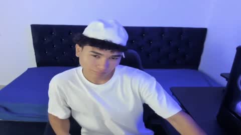 Snapshot of zammcito_ chatting on 01-23-25, 02:23 zamm online show from 01-23-25, 02:23