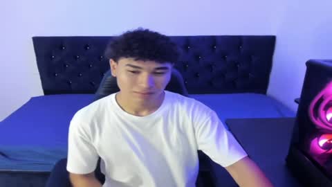 Snapshot of zammcito_ chatting on 01-23-25, 05:24 zamm online show from 01-23-25, 05:24