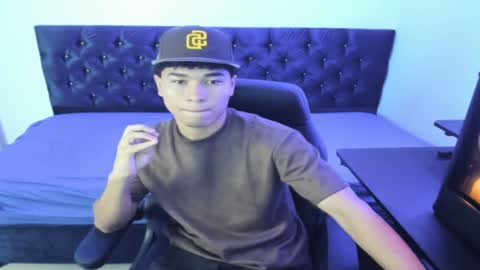 Snapshot of zammcito_ chatting on 01-24-25, 02:18 zamm online show from 01-24-25, 02:18