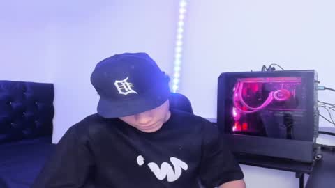 Snapshot of zammcito_ chatting on 01-28-25, 02:43 zamm online show from 01-28-25, 02:43