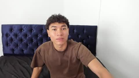 Snapshot of zammcito_ chatting on 02-15-25, 01:53 zamm online show from 02-15-25, 01:53