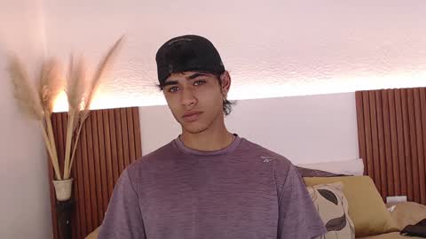 Zander online show from 12-12-24, 01:28