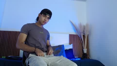 Zander online show from 01-25-25, 01:52