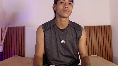 Zander online show from 03-12-25, 01:51