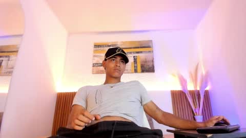 Zander online show from 05-08-26, 01:27