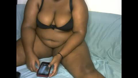 zandile22 online show from 11-23-25, 04:01