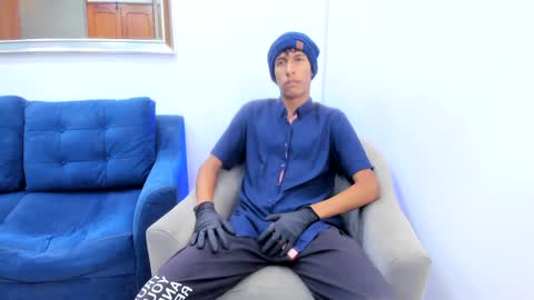 Snapshot of zane_belville chatting on 05-09-26, 11:15 Zane Belville online show from 05-09-26, 11:15