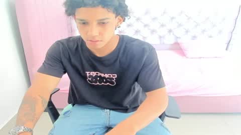 Snapshot of zanxley_ chatting on 01-28-25, 03:57 zanxley_ online show from 01-28-25, 03:57