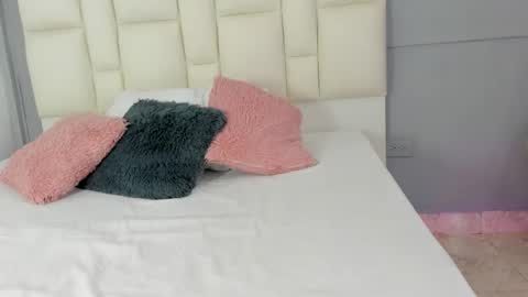 zaphiro__sky online show from 03-16-26, 08:51