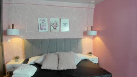 Zara Sweet  online show from 09-11-25, 01:44