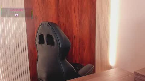 Zara online show from 11-13-25, 01:43