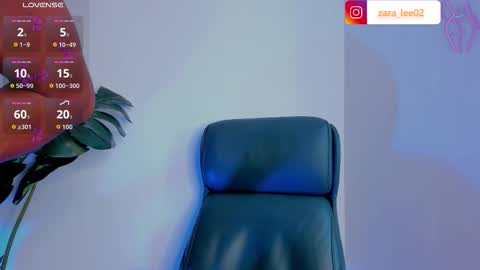 Snapshot of zara_leee chatting on 03-23-26, 09:41 Zara online show from 03-23-26, 09:41