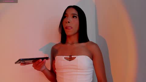 Snapshot of zara_leee chatting on 04-20-26, 09:49 Zara online show from 04-20-26, 09:49