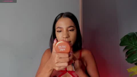 Snapshot of zara_leee chatting on 05-04-26, 11:50 Zara online show from 05-04-26, 11:50