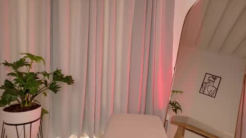 Zara Nova online show from 02-05-26, 07:07