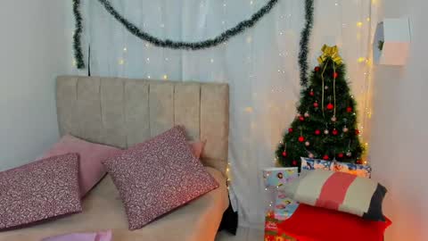 Snapshot of zaradulce chatting on 12-03-24, 12:06 Zara . online show from 12-03-24, 12:06