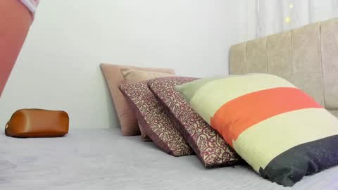 Snapshot of zaradulce chatting on 01-28-25, 12:00 Zara . online show from 01-28-25, 12:00