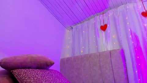 Snapshot of zaradulce chatting on 02-03-25, 12:36 Zara . online show from 02-03-25, 12:36