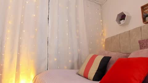 Snapshot of zaradulce chatting on 03-11-25, 11:55 Zara . online show from 03-11-25, 11:55