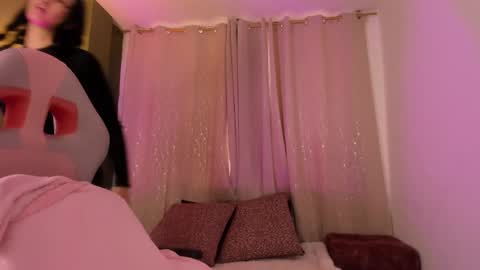 Zara . online show from 02-27-26, 11:54