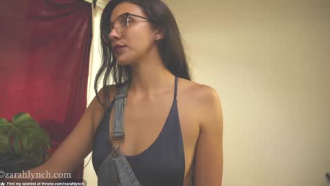 Miss Lynch   Next show  2911 online show from 12-11-24, 09:01