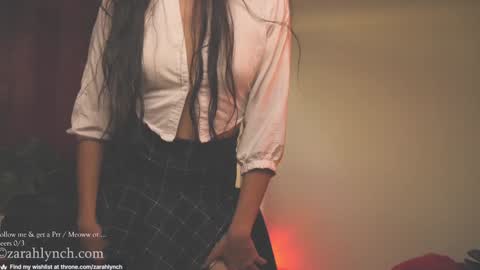 Miss Lynch   Next show  2911 online show from 01-13-25, 10:24