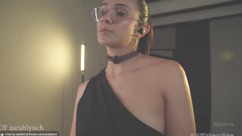 Miss Lynch   Next show  2911 online show from 11-11-25, 11:05