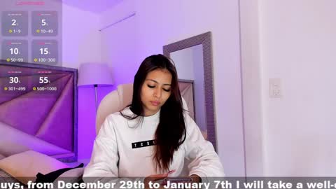 Zara Lim  online show from 12-27-24, 12:01