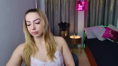 zarasplayground online show from 11-29-25, 10:18