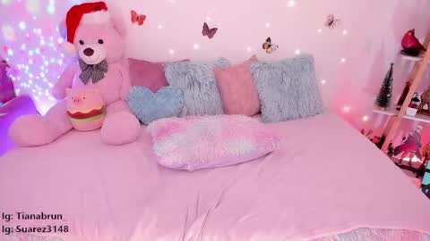 Snapshot of zaratorres_ chatting on 12-01-24, 04:29 Zara online show from 12-01-24, 04:29