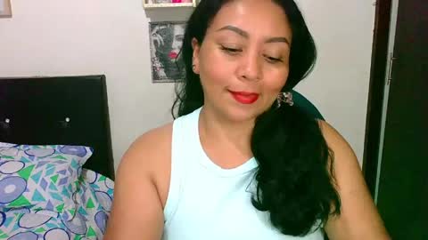 Snapshot of zaray_45bella chatting on 04-16-26, 09:39 zaray online show from 04-16-26, 09:39