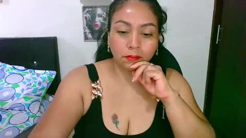 Snapshot of zaray_45bella chatting on 04-23-26, 09:17 zaray online show from 04-23-26, 09:17
