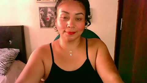 Snapshot of zaray_45bella chatting on 05-09-26, 09:31 zaray online show from 05-09-26, 09:31