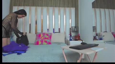 Snapshot of zaraycox chatting on 11-03-25, 07:04 Zaraycox online show from 11-03-25, 07:04