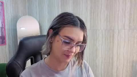 Isabella online show from 05-02-26, 12:43