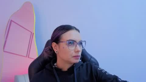 Isabella online show from 06-25-26, 01:04