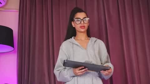 zariaavera online show from 05-09-26, 05:23