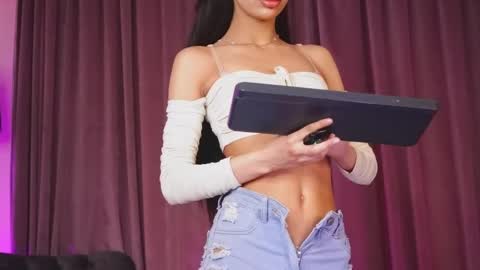 zariaavera online show from 05-10-26, 06:18