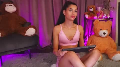zariaavera online show from 05-15-26, 11:34