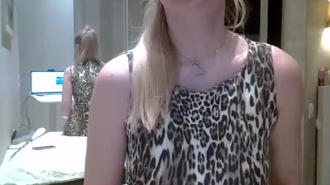 Zarina Swift online show from 01-09-25, 04:30