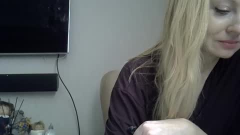 Zarina Swift online show from 02-12-25, 08:59