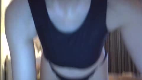 Zarina Swift online show from 10-21-25, 04:13