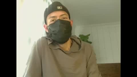 Snapshot of zayd3n69 chatting on 10-31-25, 10:00 zayden online show from 10-31-25, 10:00