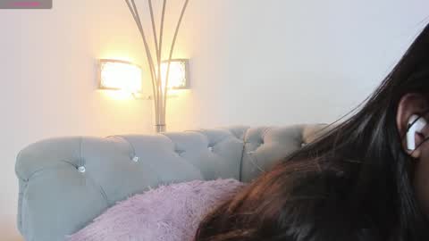 Zayda  online show from 12-18-24, 11:40
