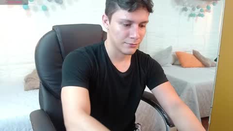zayn_clausen online show from 04-18-26, 05:50