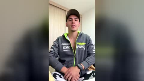 Zayn online show from 01-10-26, 09:05